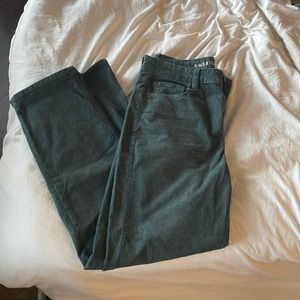 American Eagle Mom Straight jeans